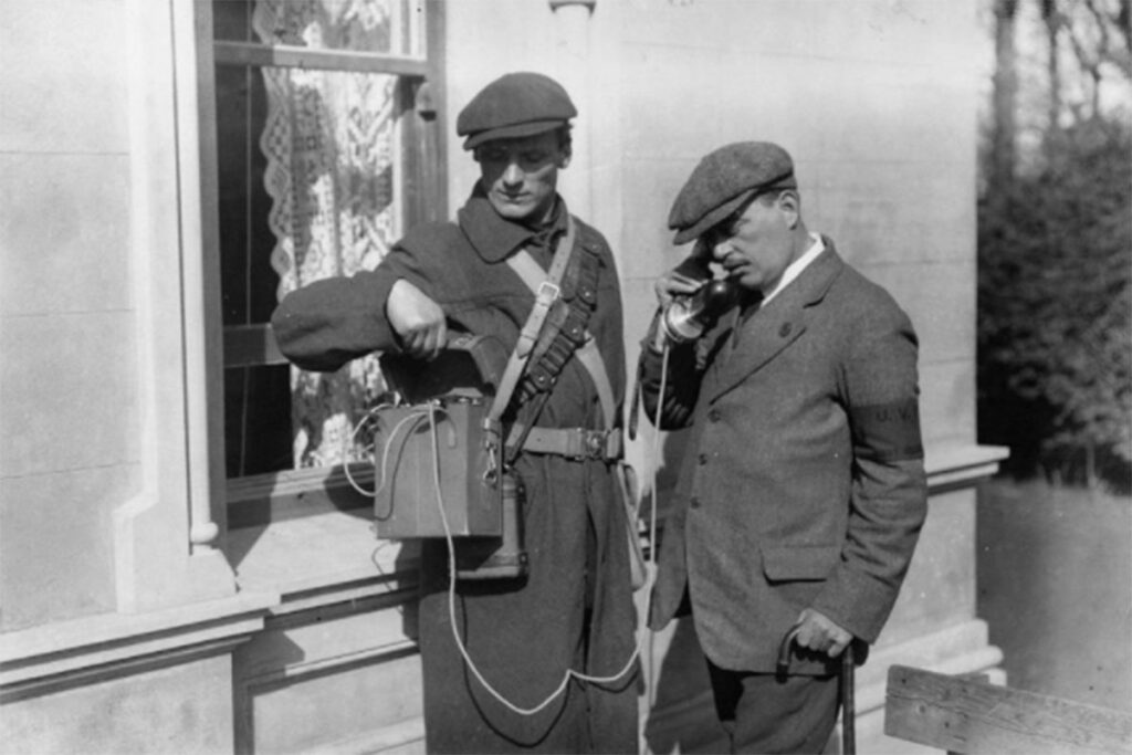 Recién después de la Primera Guerra Mundial que el teléfono comenzó a ganar un lugar en los hogares.