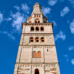 La Ghirlandina o Torre Cívica de Modena.