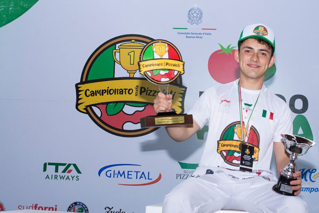  Franco Monachesi, Campeón Sudamericano en la competencia de pizza napolitana.